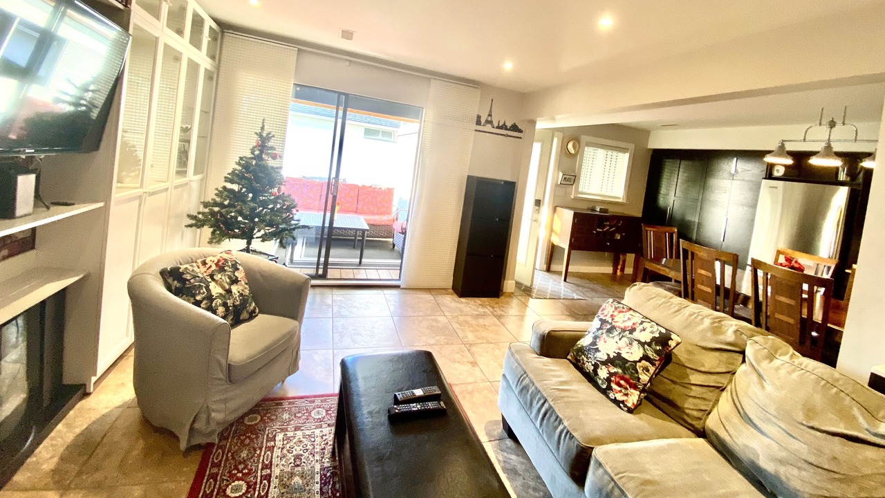 Photo of Livingroom in Upper Lonsdale