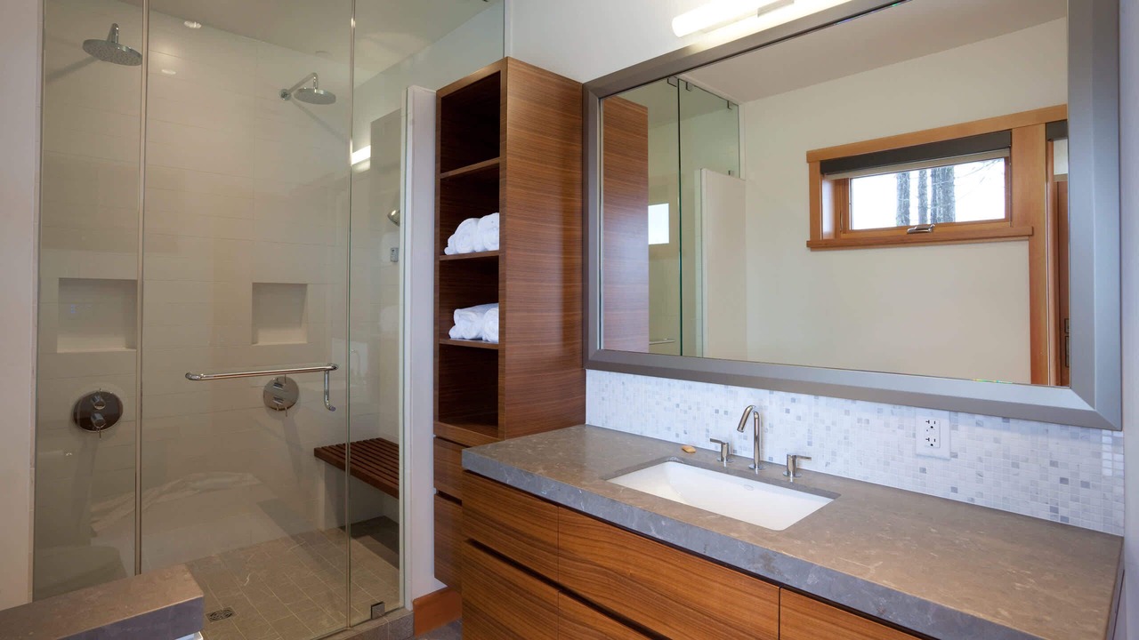 Photo of Bathroom in Whistler Creekside