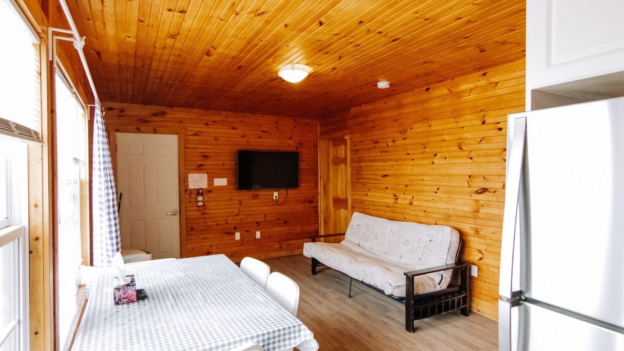 Photo of Livingroom in Wasaga Beach