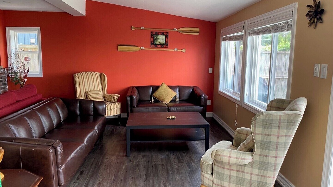 Photo of Livingroom in Big Bay Point