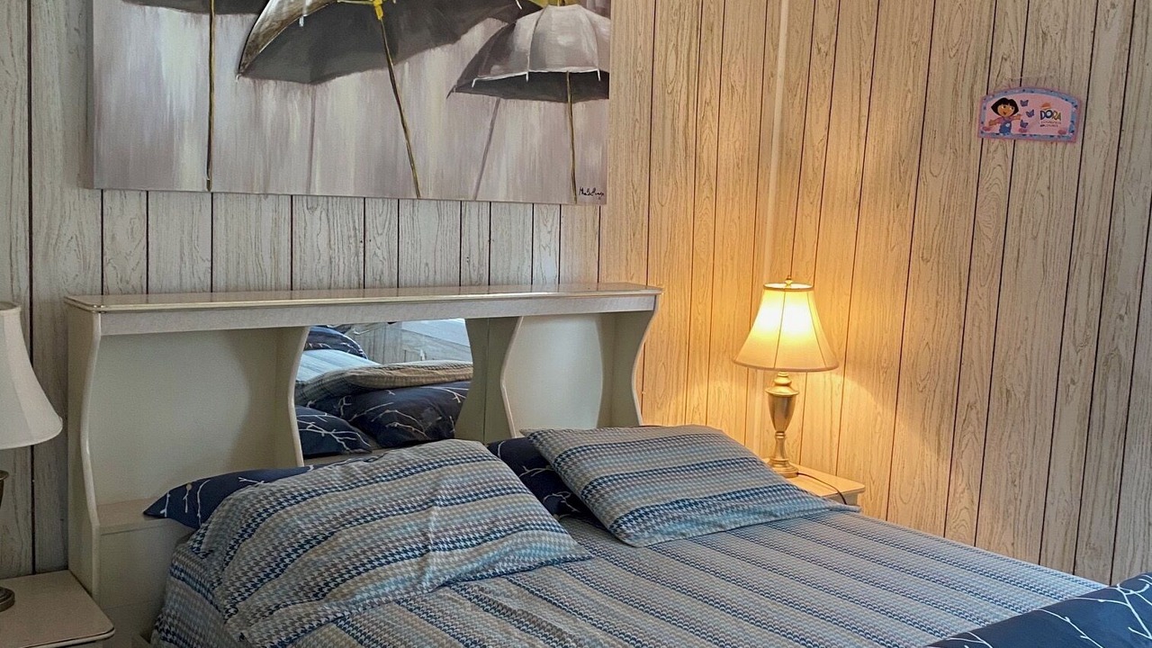 Photo of Bedroom in Big Bay Point