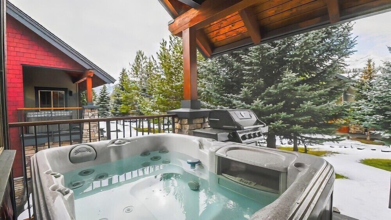 Photo of Patio Balcony in East Kootenay