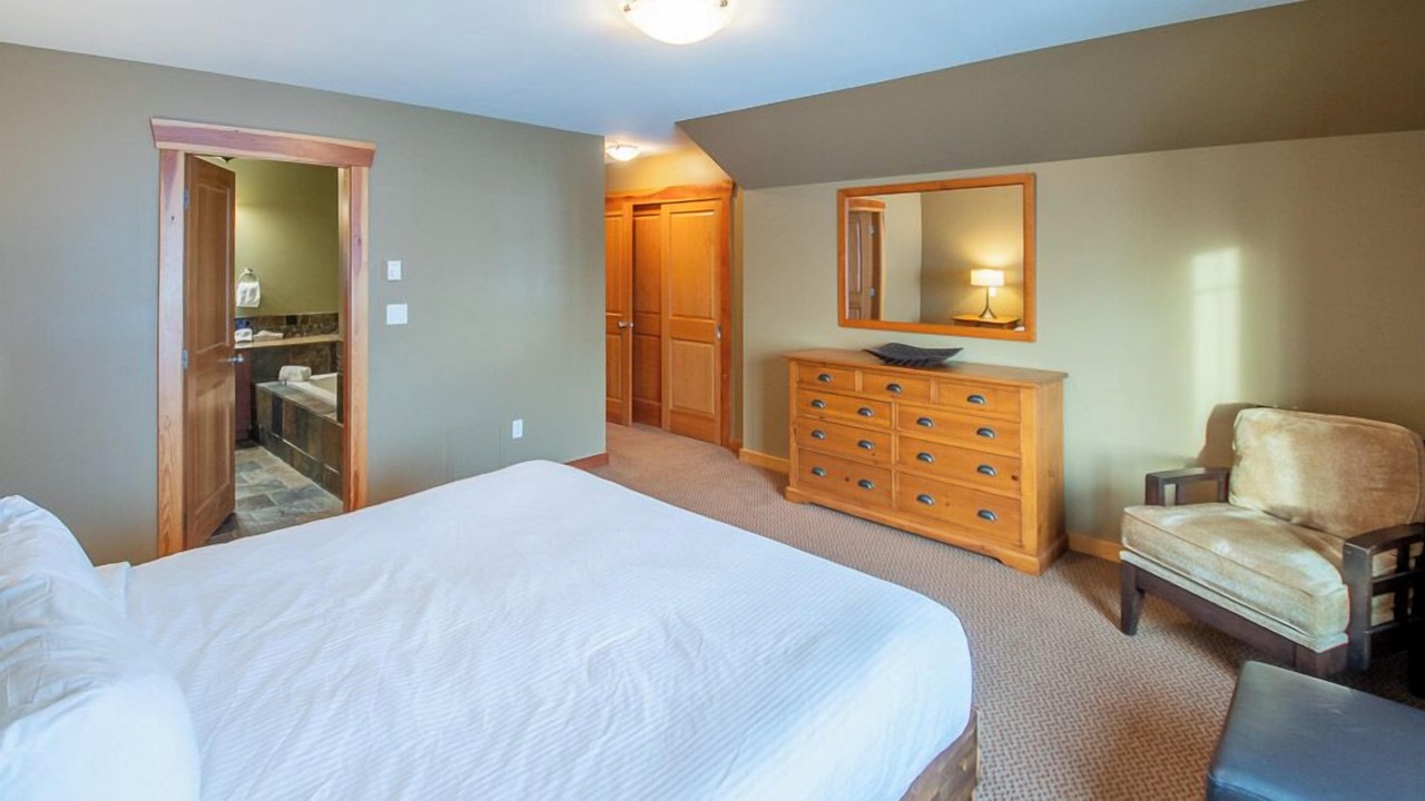 Photo of Bedroom in East Kootenay