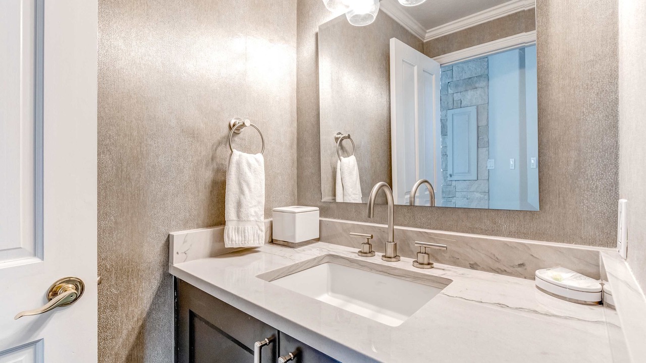 Photo of Bathroom in Summit Park