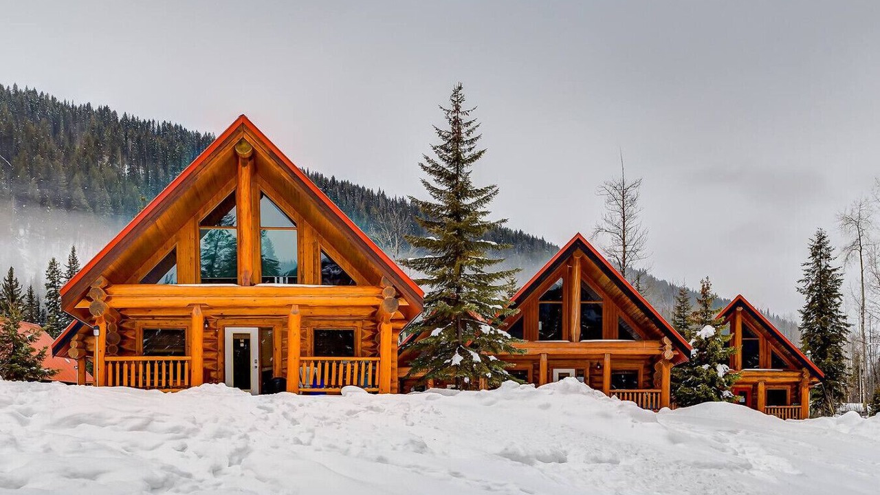 Photo of Outdoor in Golden