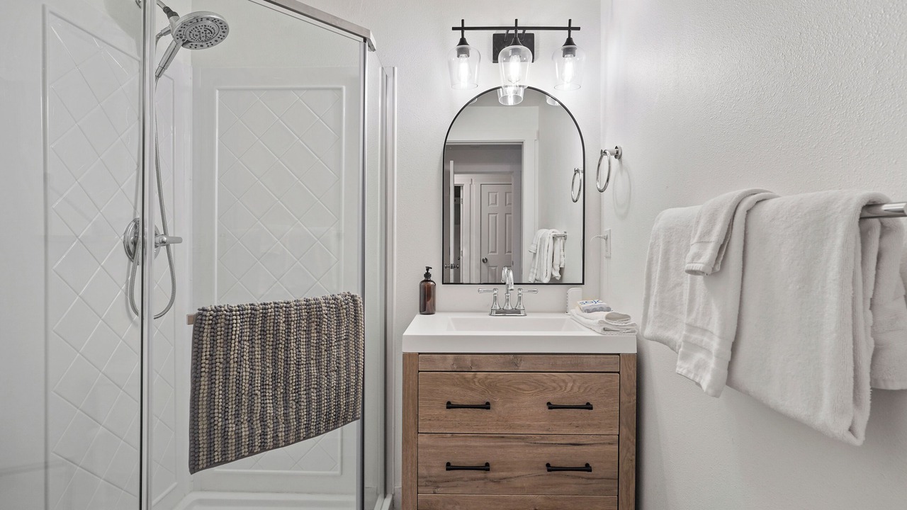 Photo of Bathroom in Deschutes River Woods