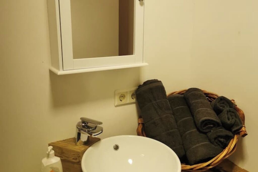 Photo of Bathroom in Ebbs