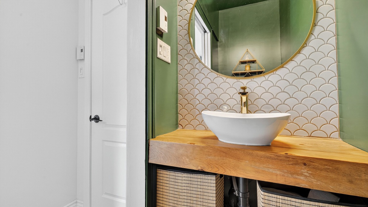 Photo of Bathroom in Montreal