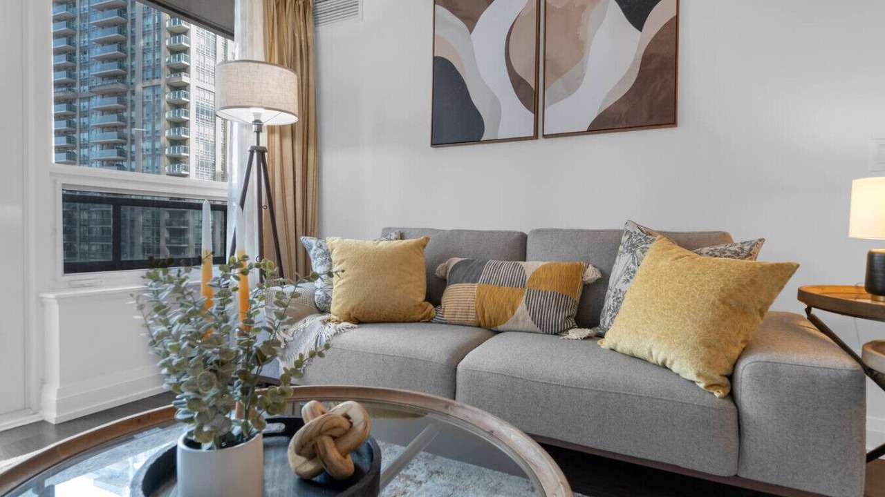 Photo of Livingroom in Willowdale