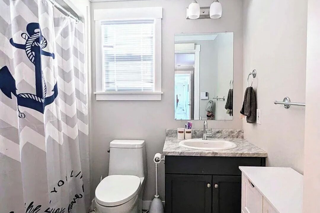 Photo of Bathroom in Lot 8