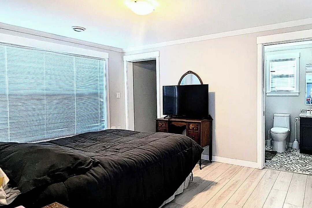 Photo of Bedroom in Lot 8