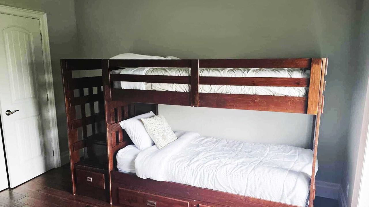 Photo of Bedroom in Innisfil