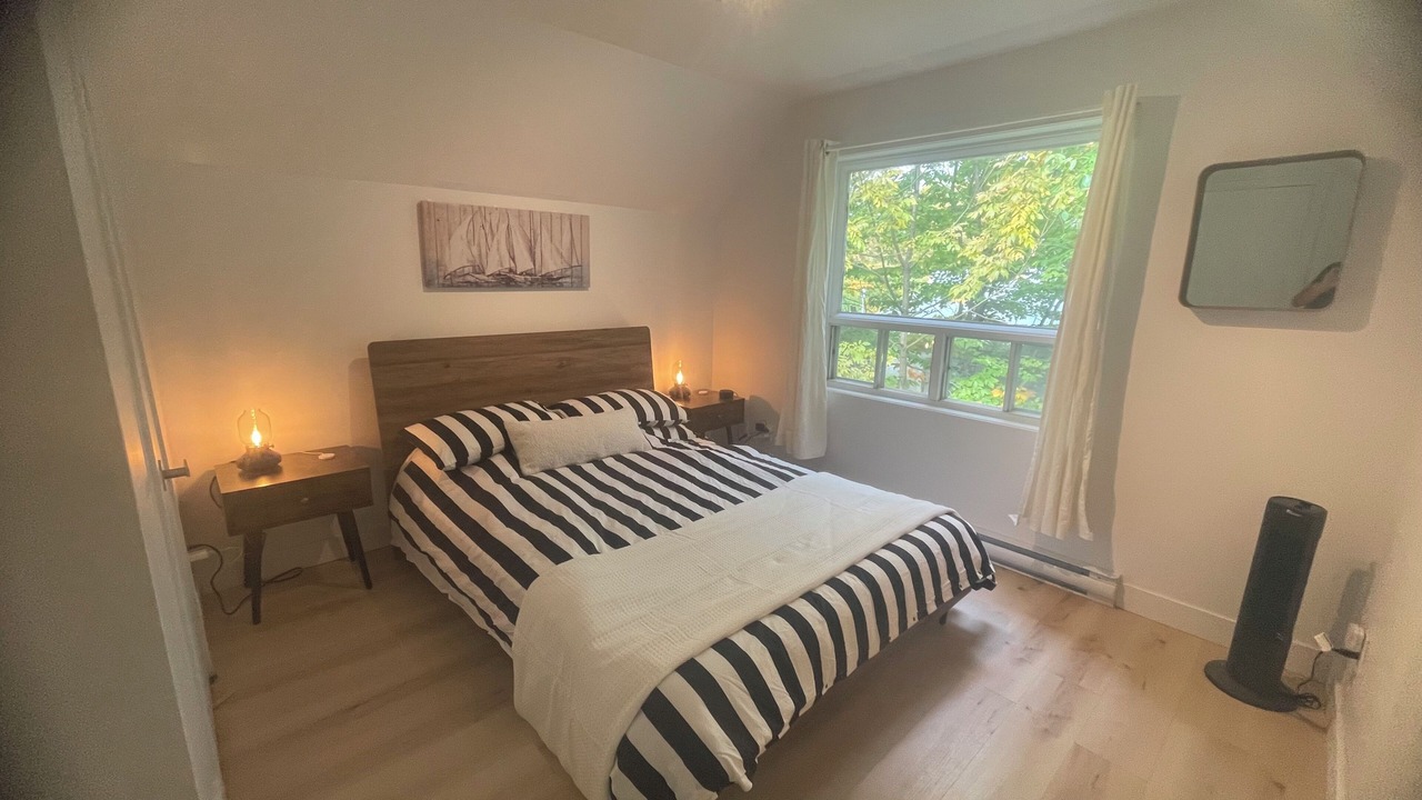 Photo of Bedroom in Saint-Pierre-de-l'lle-d'Orleans