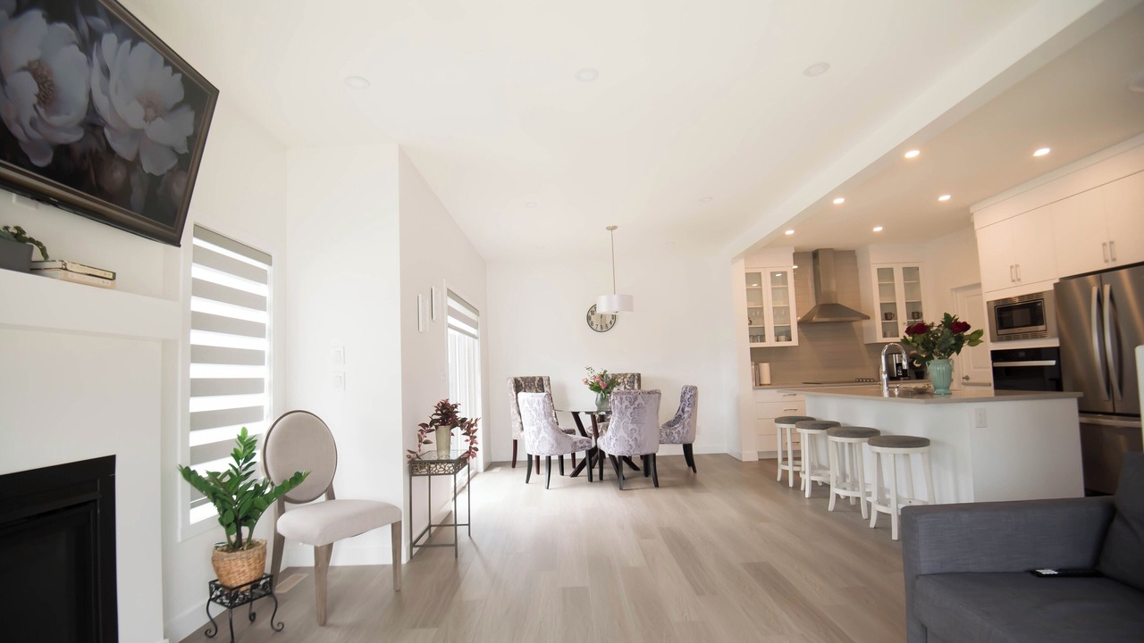 Photo of Livingroom in Airdrie