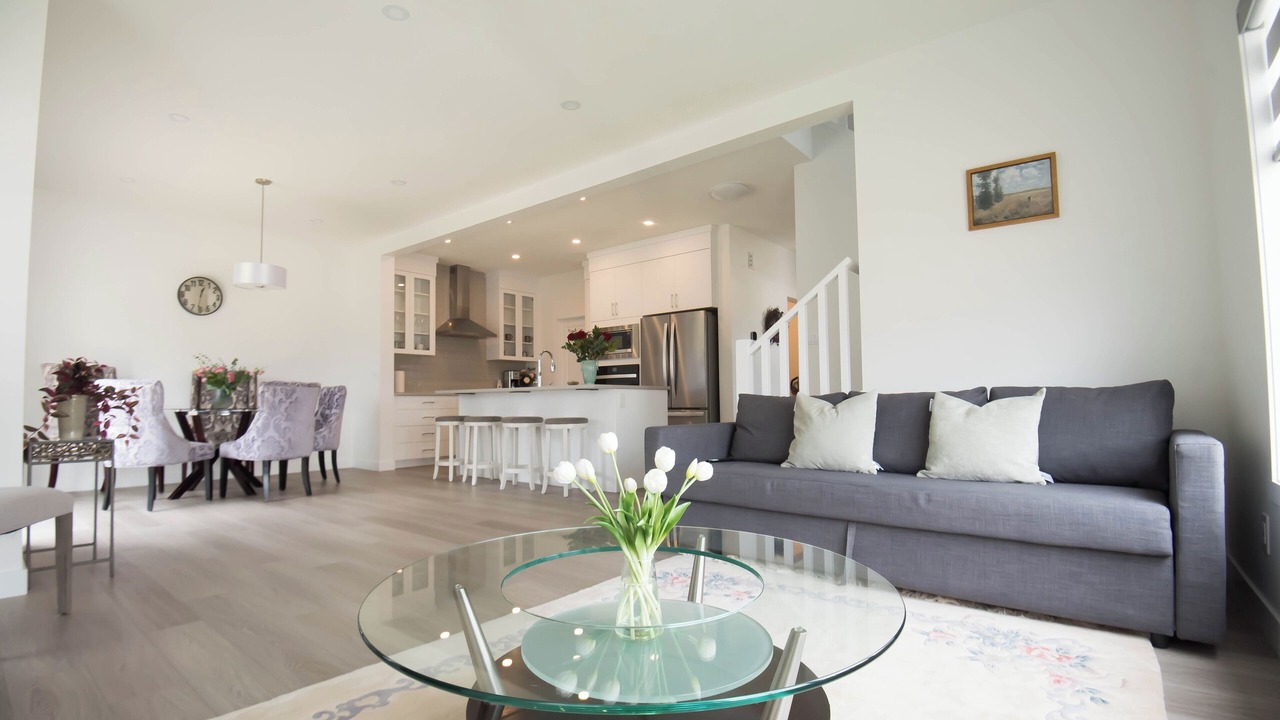Photo of Livingroom in Airdrie