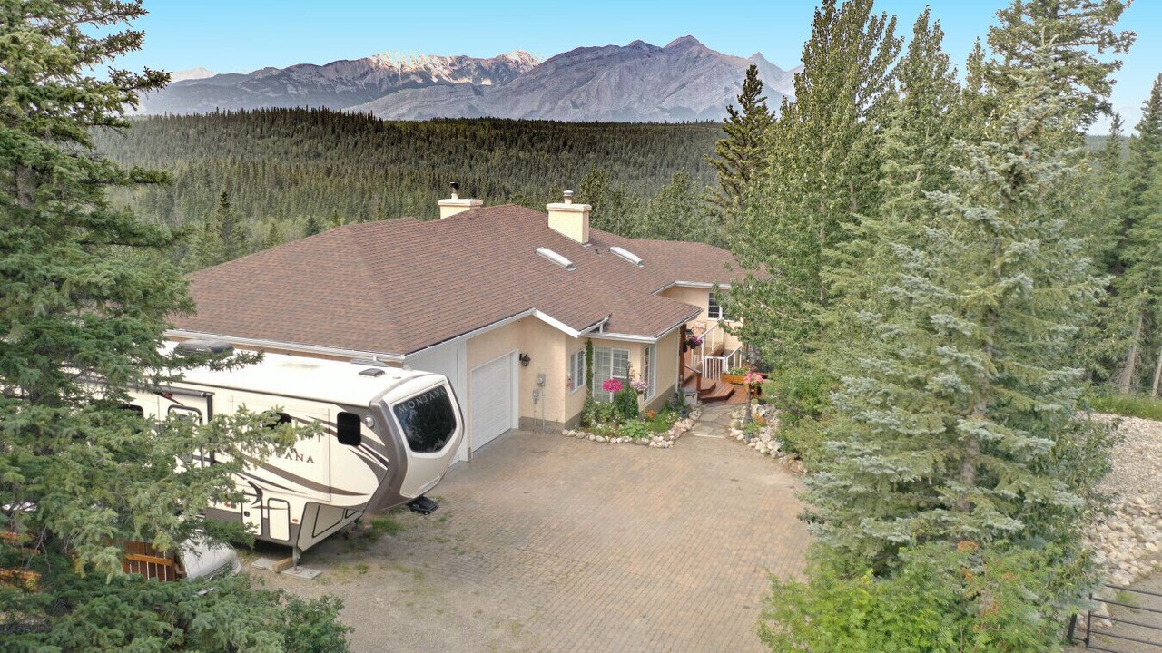 Photo of Outdoor in Jasper East
