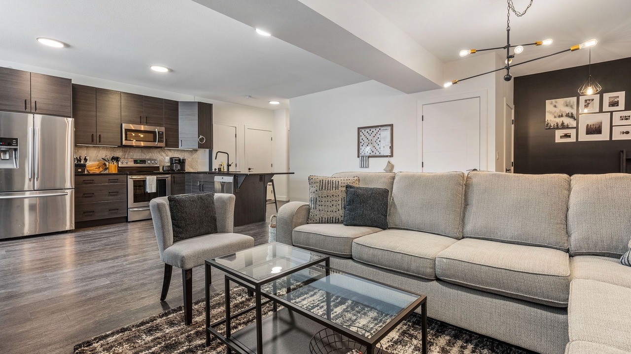 Photo of Livingroom in Eastern Hillsides