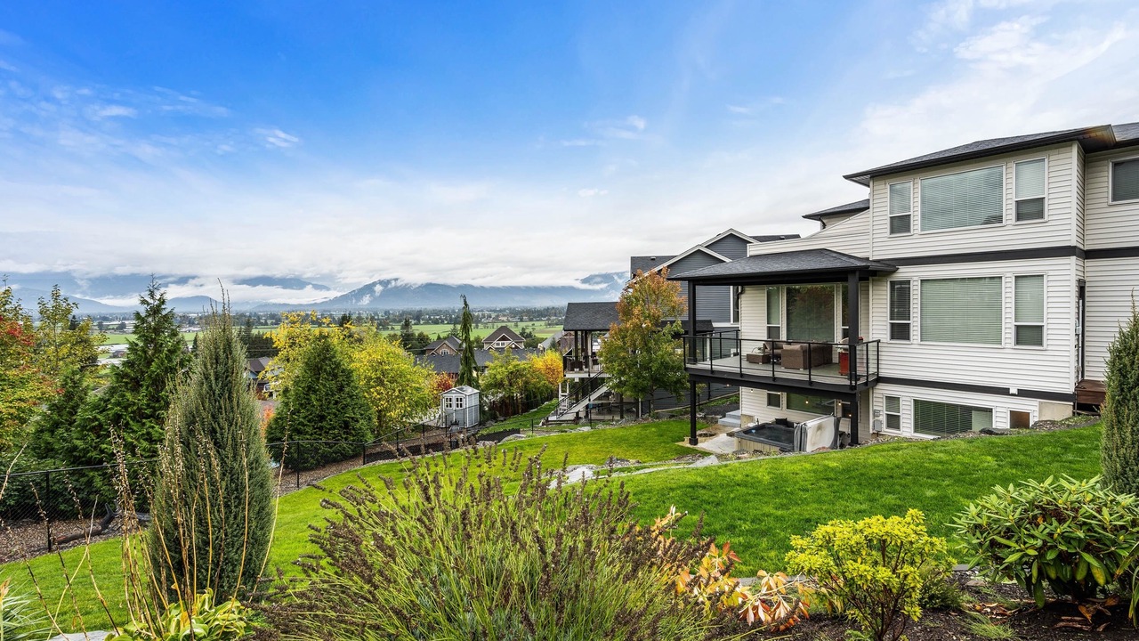 Photo of Outdoor in Eastern Hillsides