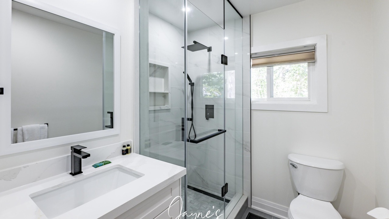 Photo of Bathroom in Muskoka Lakes