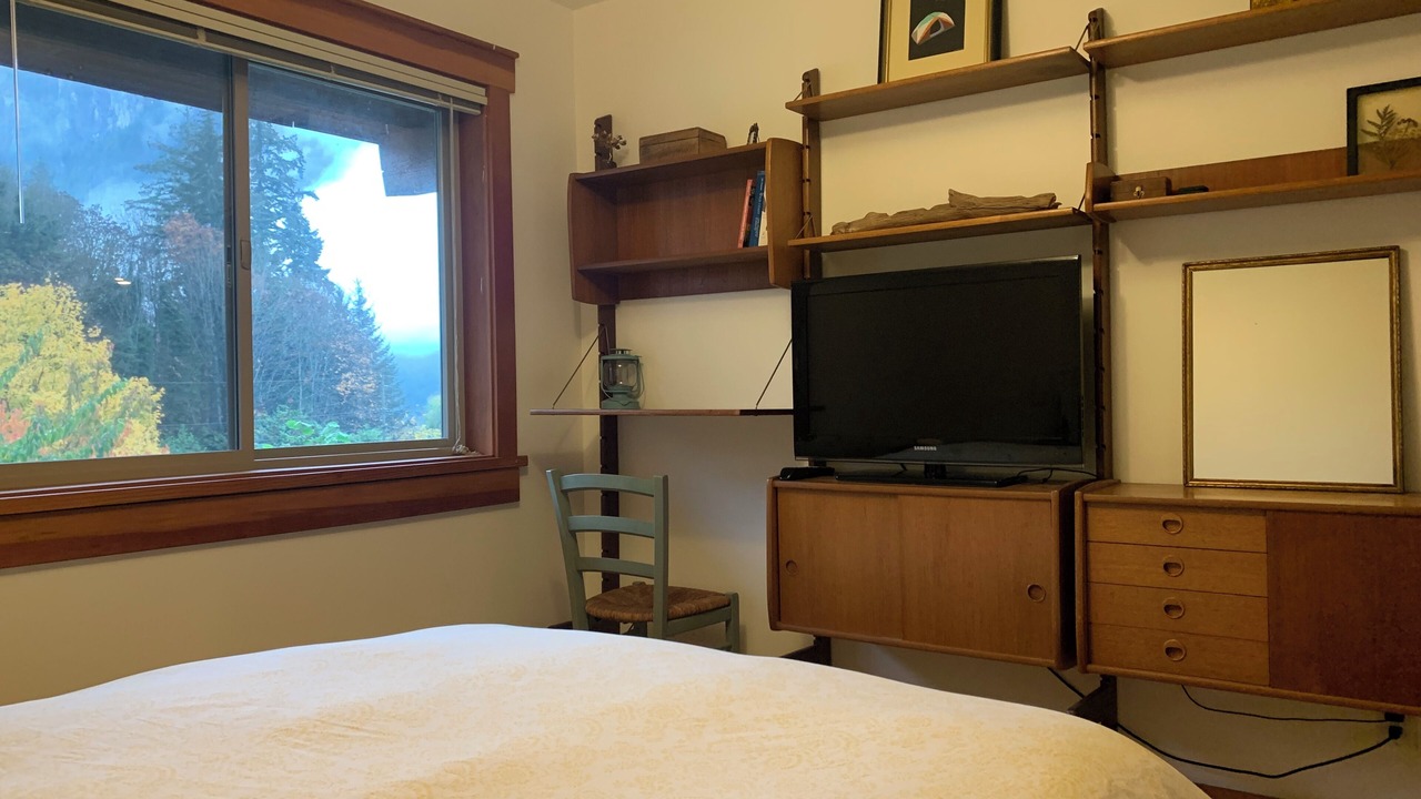 Photo of Bedroom in Squamish