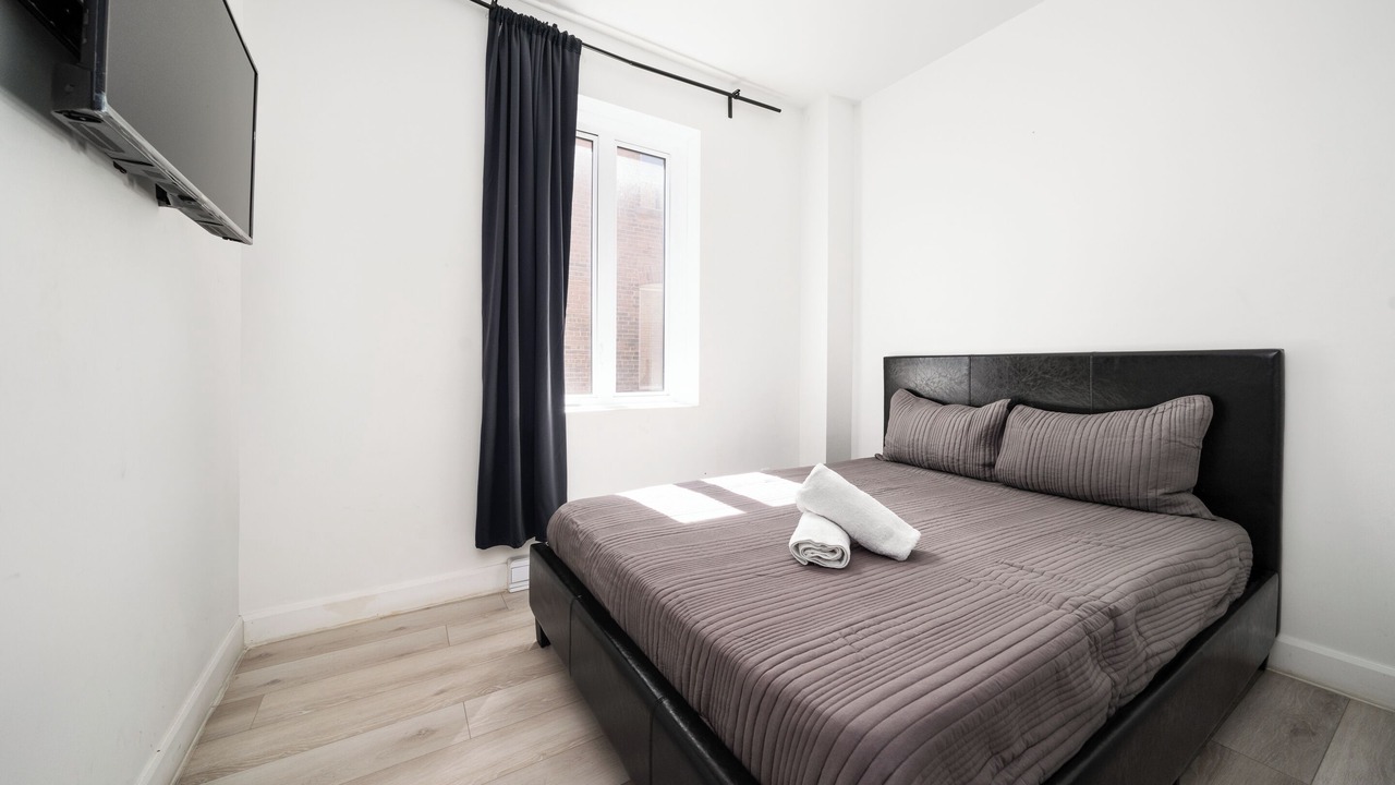 Photo of Bedroom in Mile End