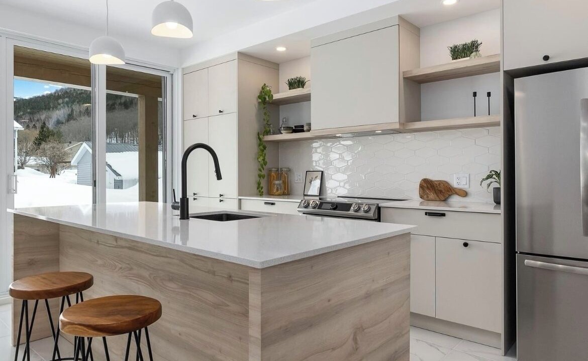 Photo of Kitchen in Petite-Riviere-Saint-Francois