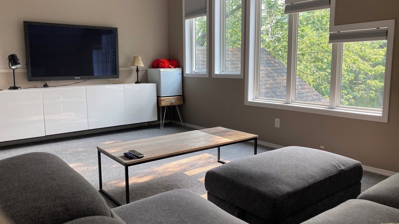 Photo of Livingroom in South Pandosy