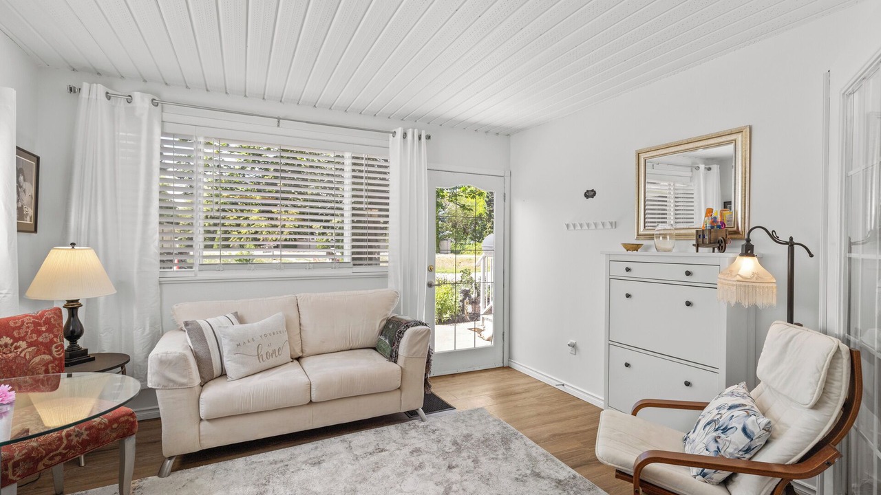 Photo of Livingroom in Central Okanagan
