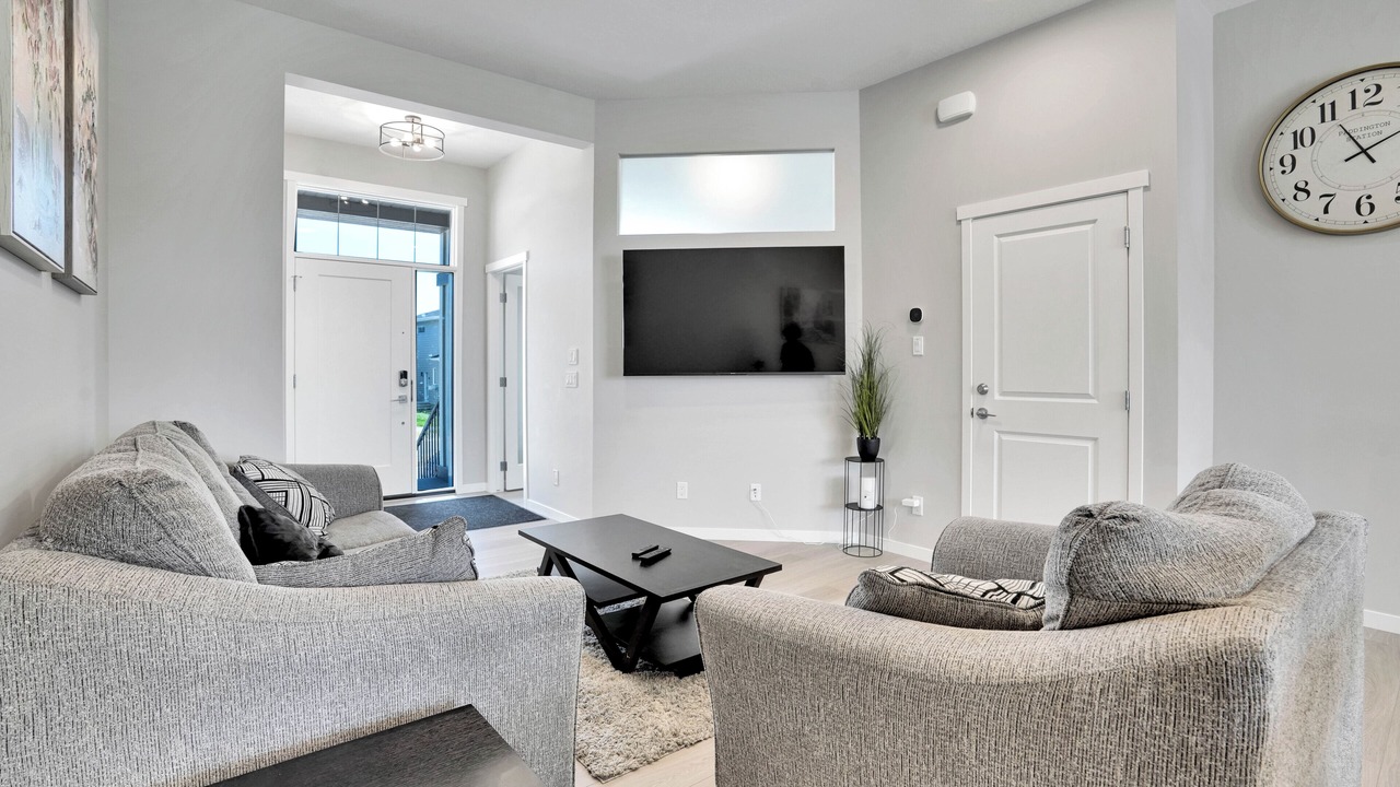 Photo of Livingroom in Southeast Calgary
