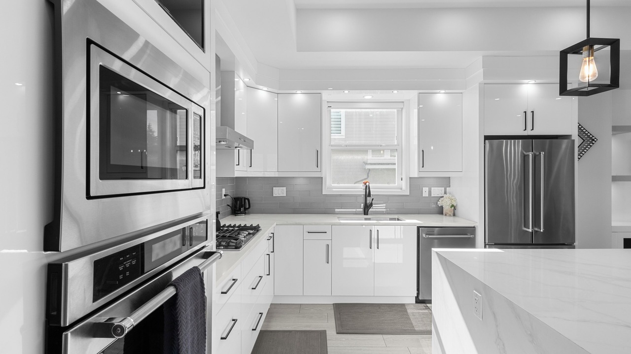 Photo of Kitchen in Surrey
