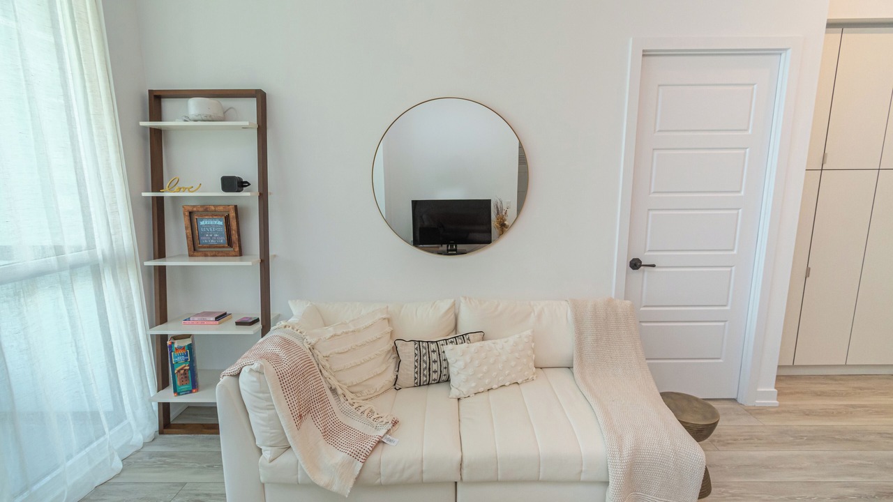 Photo of Livingroom in Big Bay Point