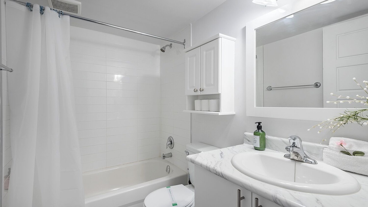 Photo of Bathroom in Quartier des Spectacles
