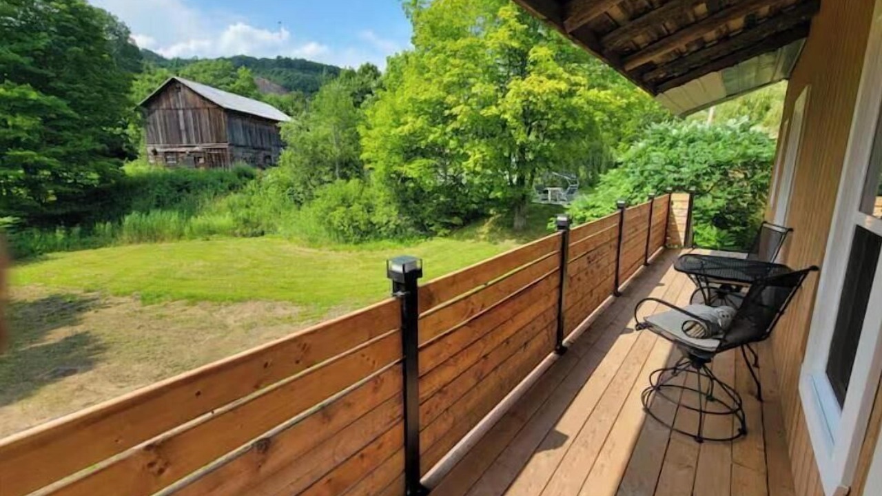 Photo of Patio Balcony in Chateau-Richer