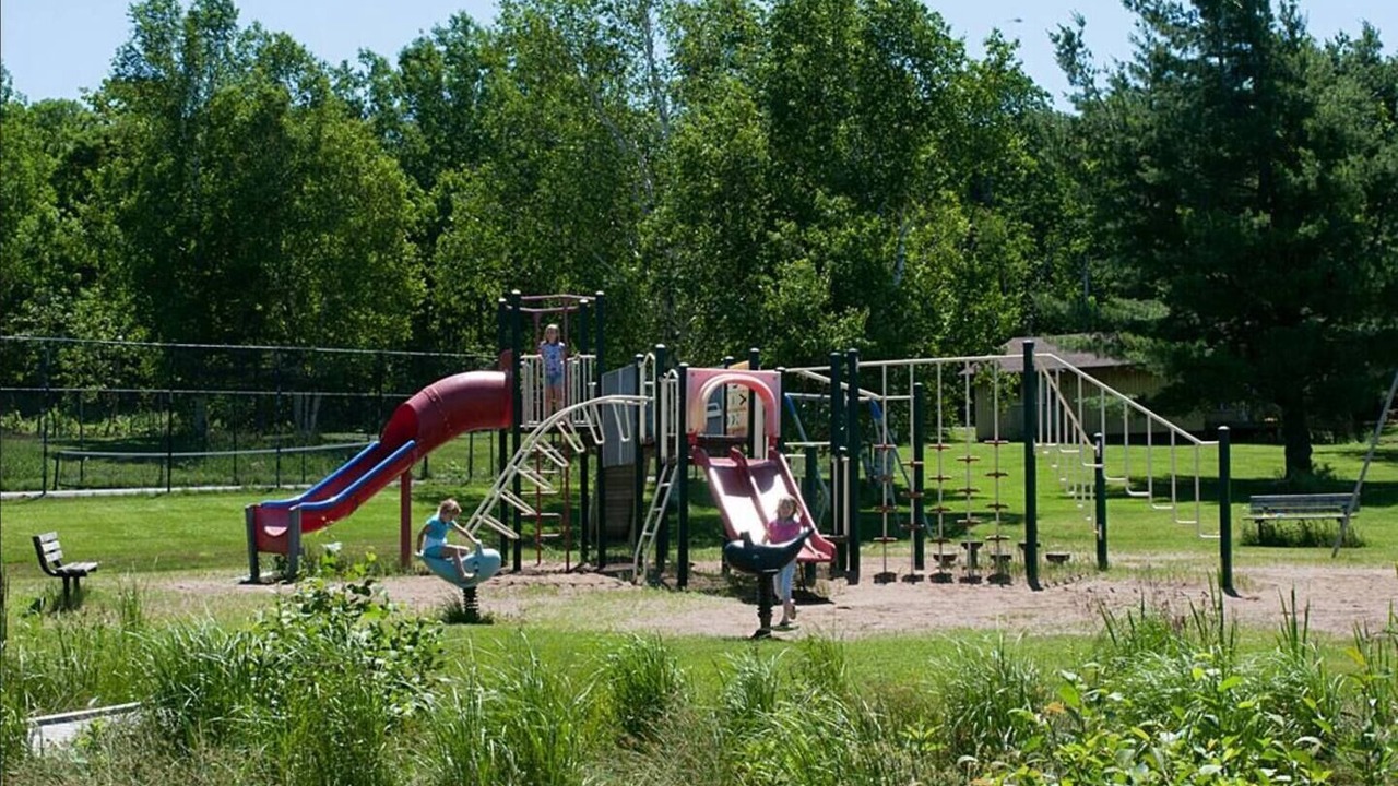 Photo of Others in Lake of Bays