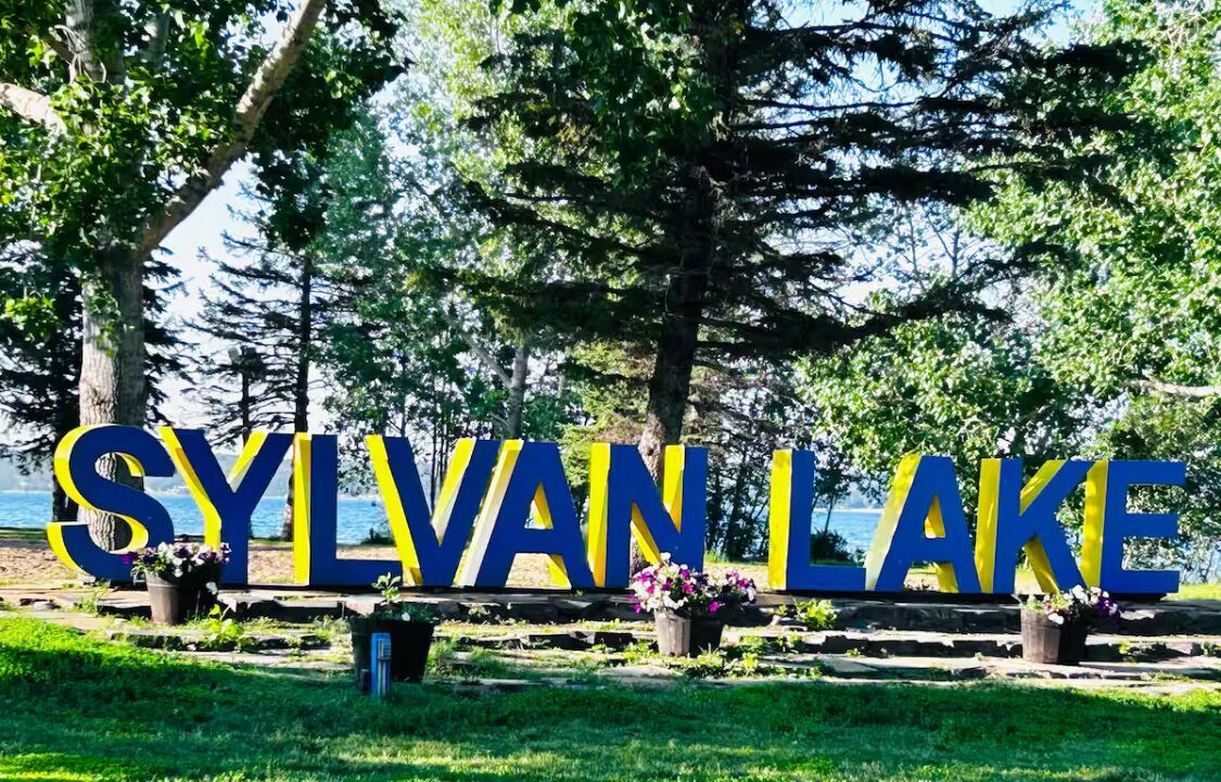 Photo of Others in Sylvan Lake