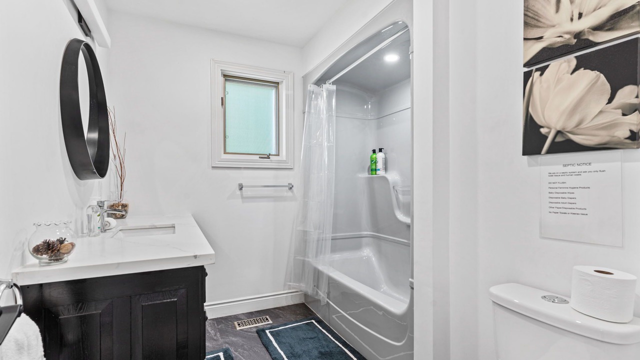 Photo of Bathroom in Chatsworth