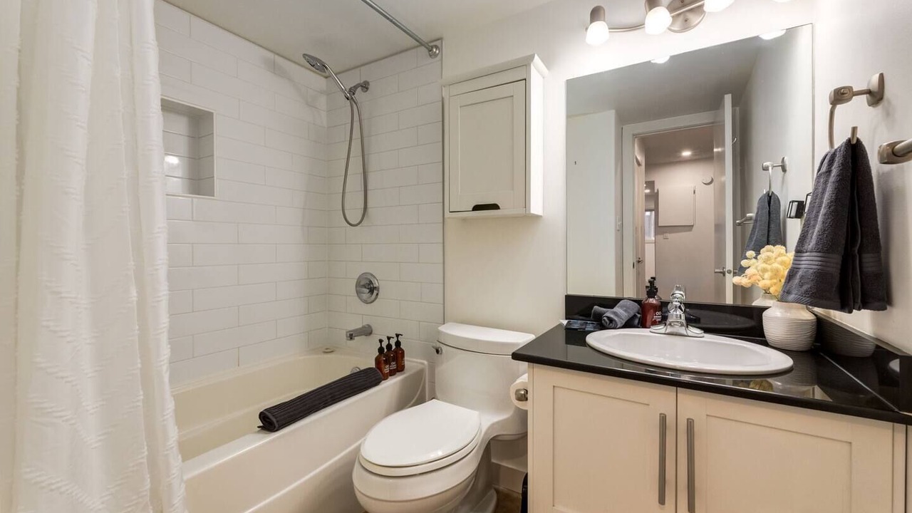 Photo of Bathroom in Sunnyside