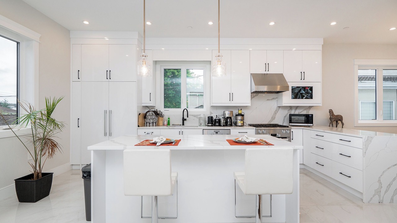 Photo of Kitchen in Arbutus Ridge