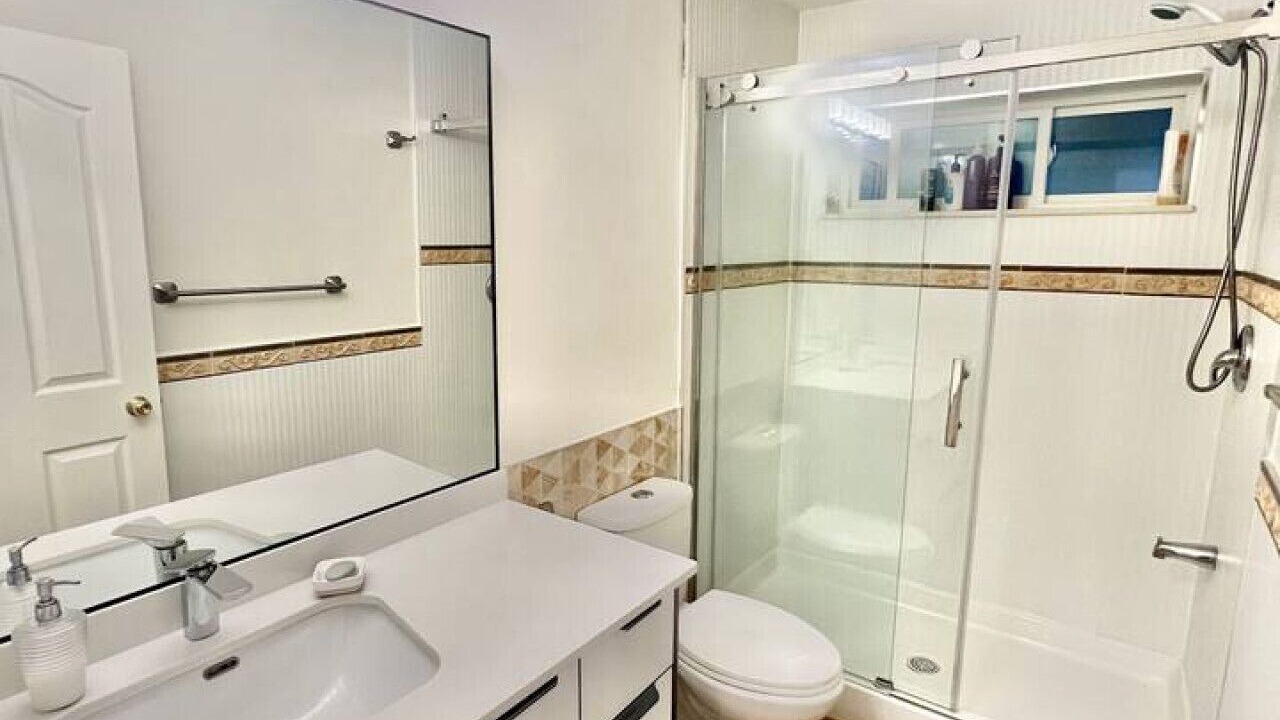 Photo of Bathroom in Maple Ridge