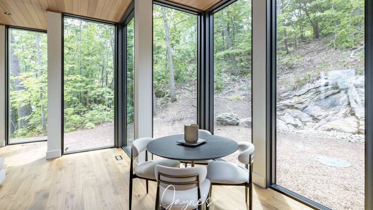 Photo of Bedroom in Muskoka Lakes