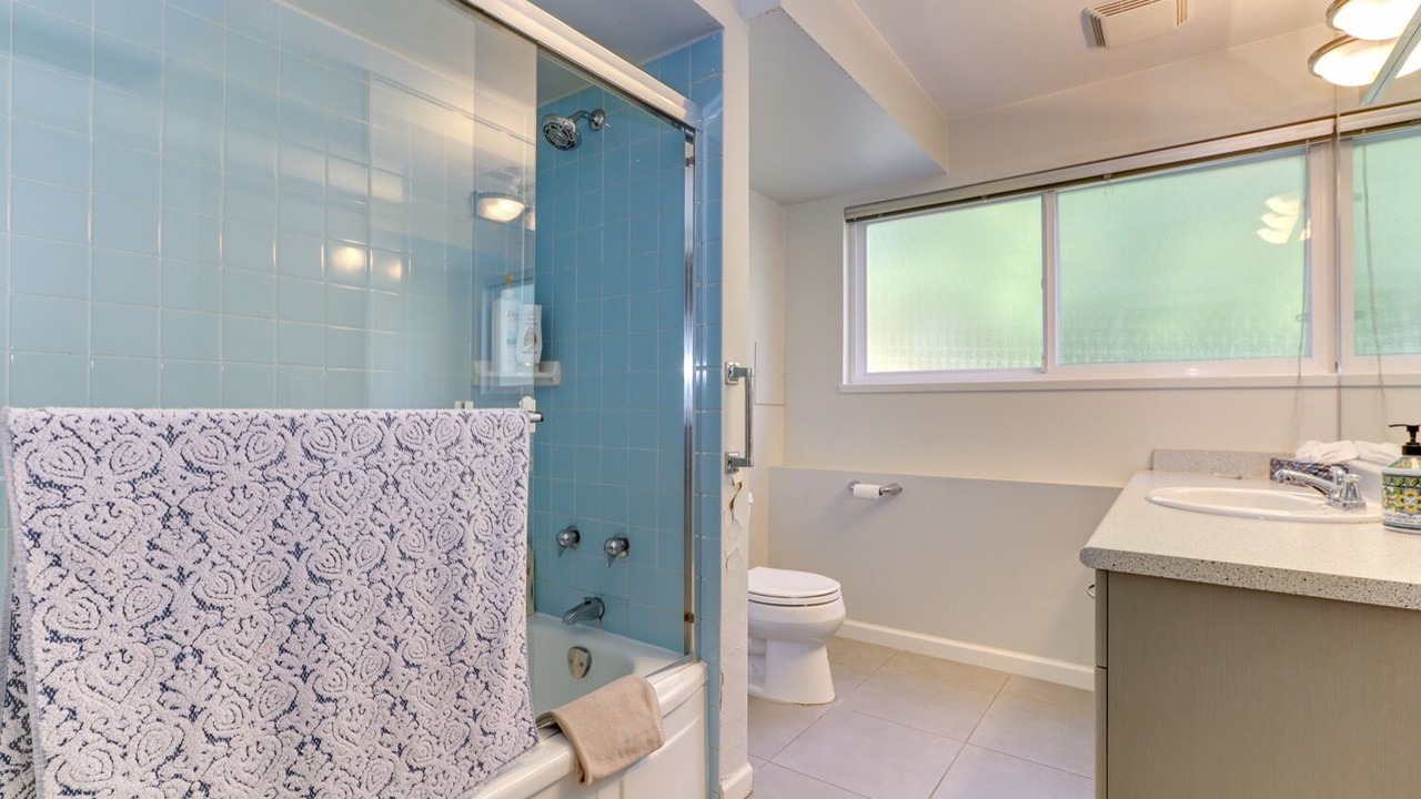 Photo of Bathroom in West Vancouver