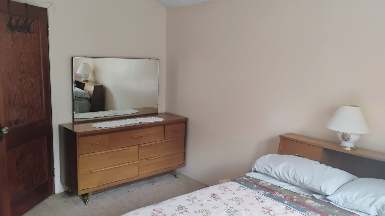 Photo of Bedroom in Deer Lake