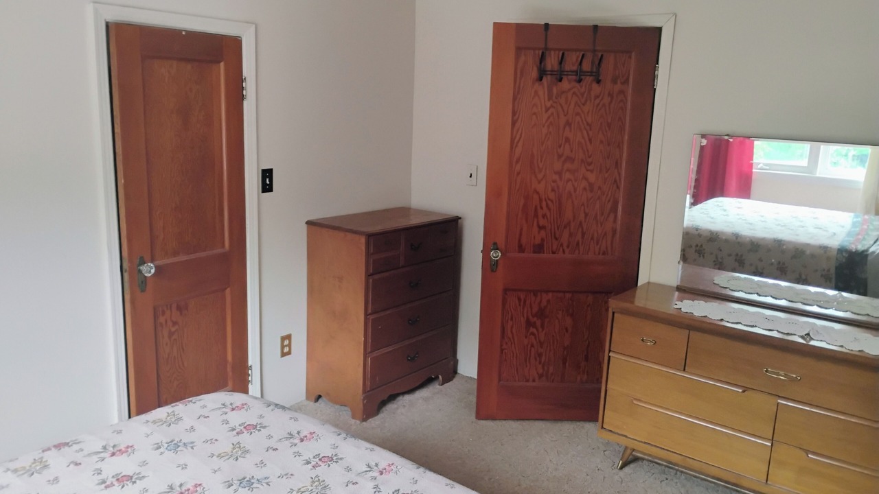 Photo of Bedroom in Deer Lake