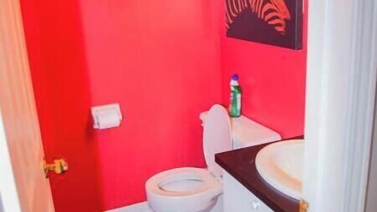 Photo of Bathroom in Aylmer