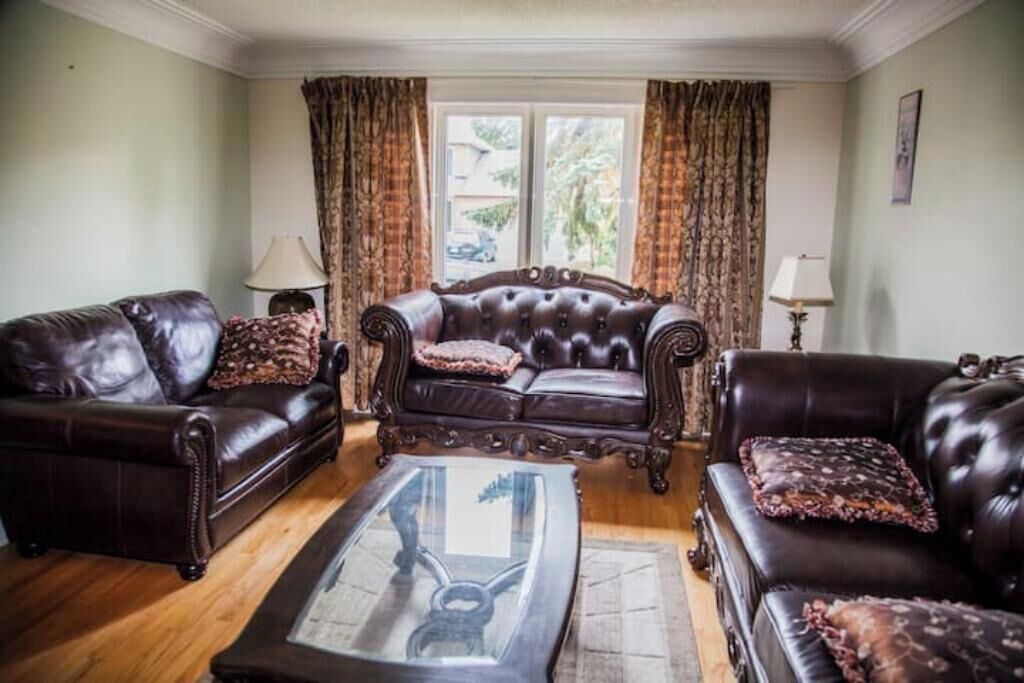 Photo of Livingroom in Aylmer