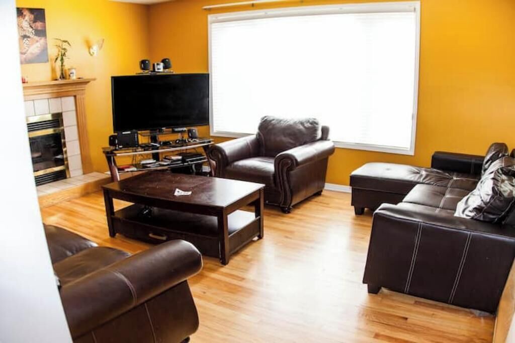 Photo of Livingroom in Aylmer