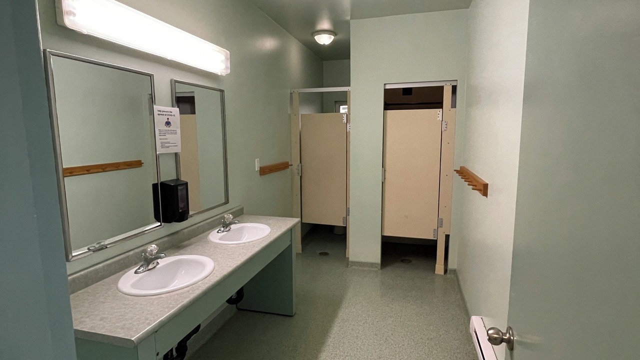 Photo of Bathroom in Keats Island