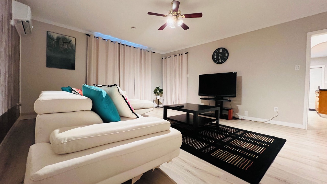 Photo of Livingroom in Medicine Hat