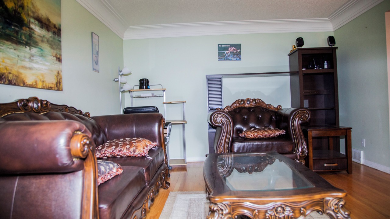 Photo of Livingroom in Aylmer