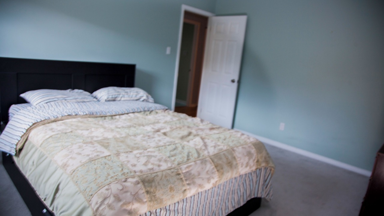 Photo of Bedroom in Aylmer